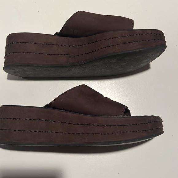 Robert Clergerie 7 1/2 brown suede wedge slides - Picture 3 of 7